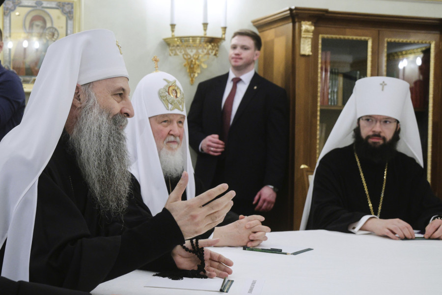 Putin posle sastanka sa patrijarhom Porfirijem: Očekujem Vučića 9. maja u Moskvi FOTO