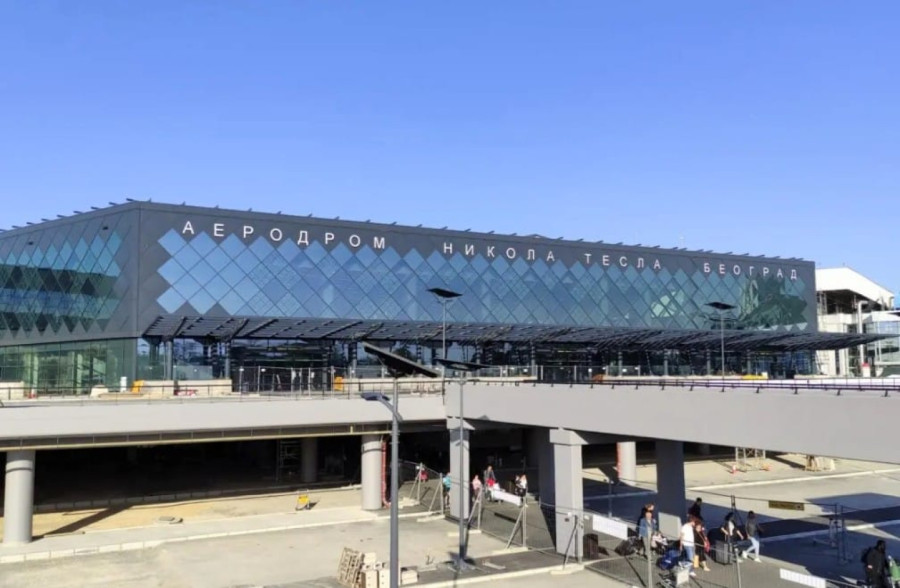 Pinki je video Tita, a Điki aerodrom Nikola Tesla FOTO