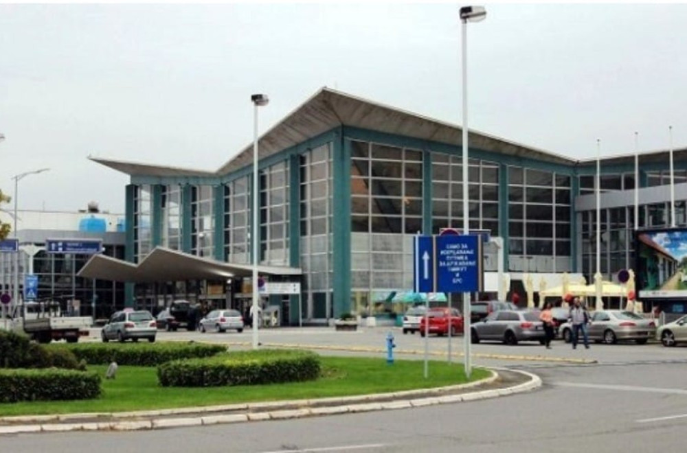 Pinki je video Tita, a Điki aerodrom Nikola Tesla FOTO