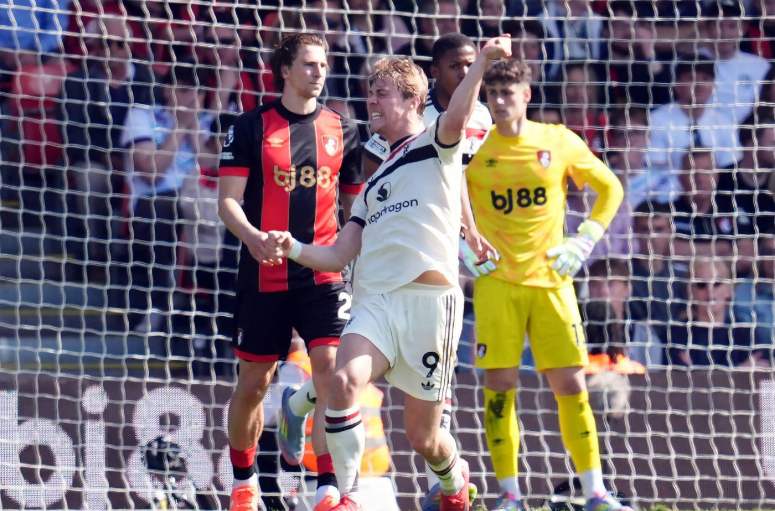 Hojlund spasao Junajted nove bruke u 96. VIDEO