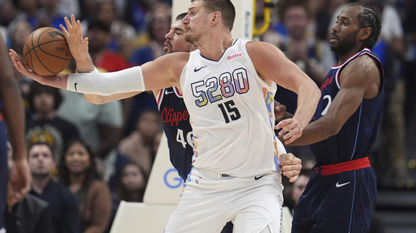 Jokić ispisao istoriju NBA lige u noći koja "nije bila njegova" VIDEO