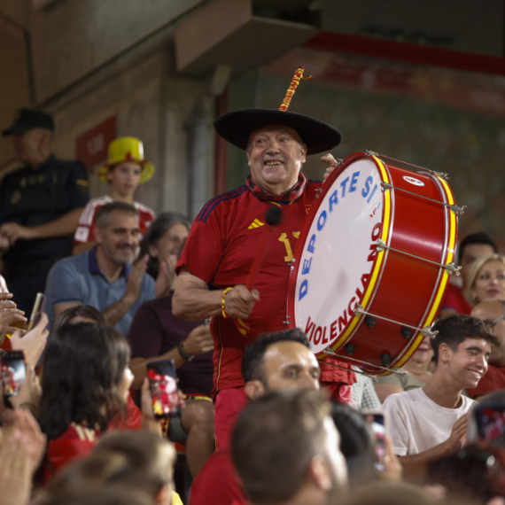 Utihnuli bubnjevi – preminuo čuveni Manolo