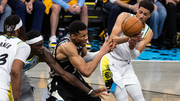 Adetokumbo umalo prebio protivnikovog oca: "Nemoj je**no da me ponižavaš" VIDEO