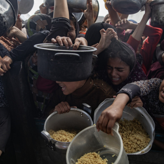 Abas: Za pljačku pomoći u Gazi odgovorne bande povezane sa Hamasom