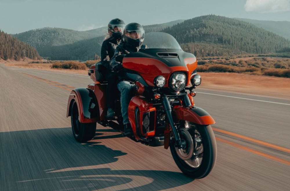 Harley-Davidson na tri točka! FOTO