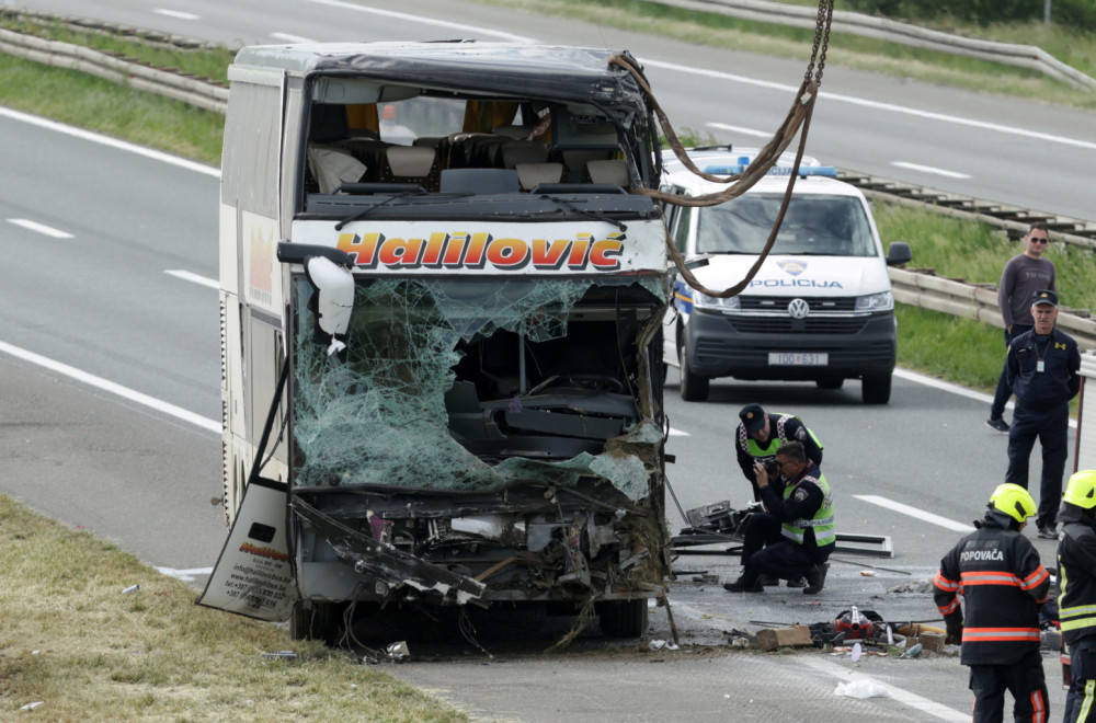 Ovo su prve fotografije stravičnog udesa na auto-putu u Hrvatskoj FOTO