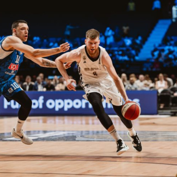 Bertans "izrešetao" Budućnost