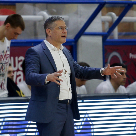 Poruka iz FMP-a posle poraza od Zvezde: "Utakmicu igra deset igrača, publika i – sudije" VIDEO