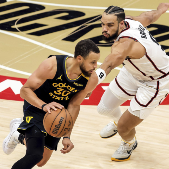 Badi Hild "poludeo" – Kari i družina eliminisali Hjuston VIDEO