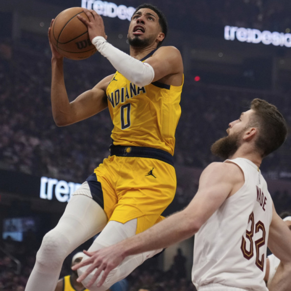 Šok za Kavalirse – Haliburton vodio Indijanu do brejka u Klivlendu VIDEO