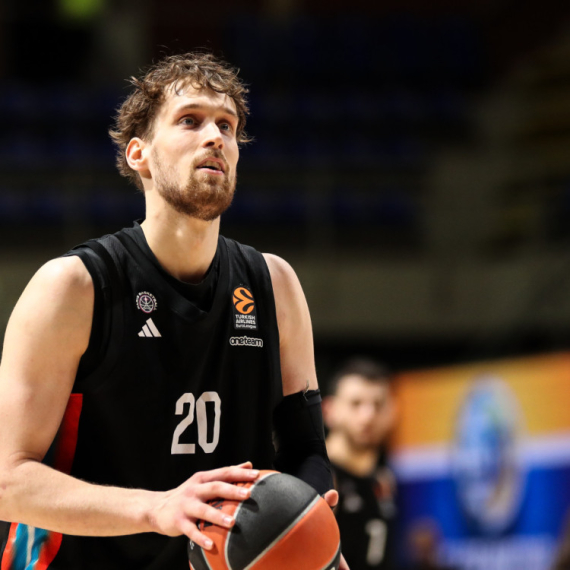 Fenerbahče dovodi košarkaša Pariza – milionski ugovor na dve godine