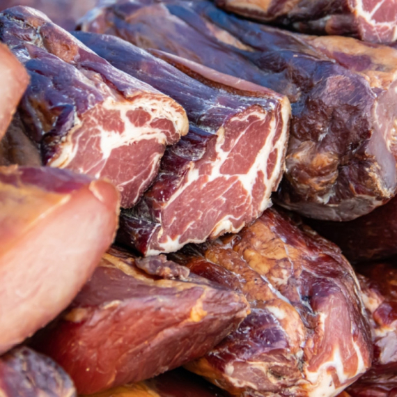 Na pijacama u Srbiji povučeno gotovo dve tone proizvoda za dva dana