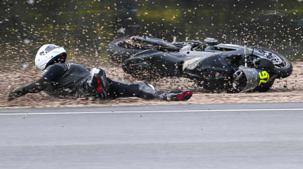 Tragedija na Ostrvu – dvojica motociklista poginula na trci VIDEO