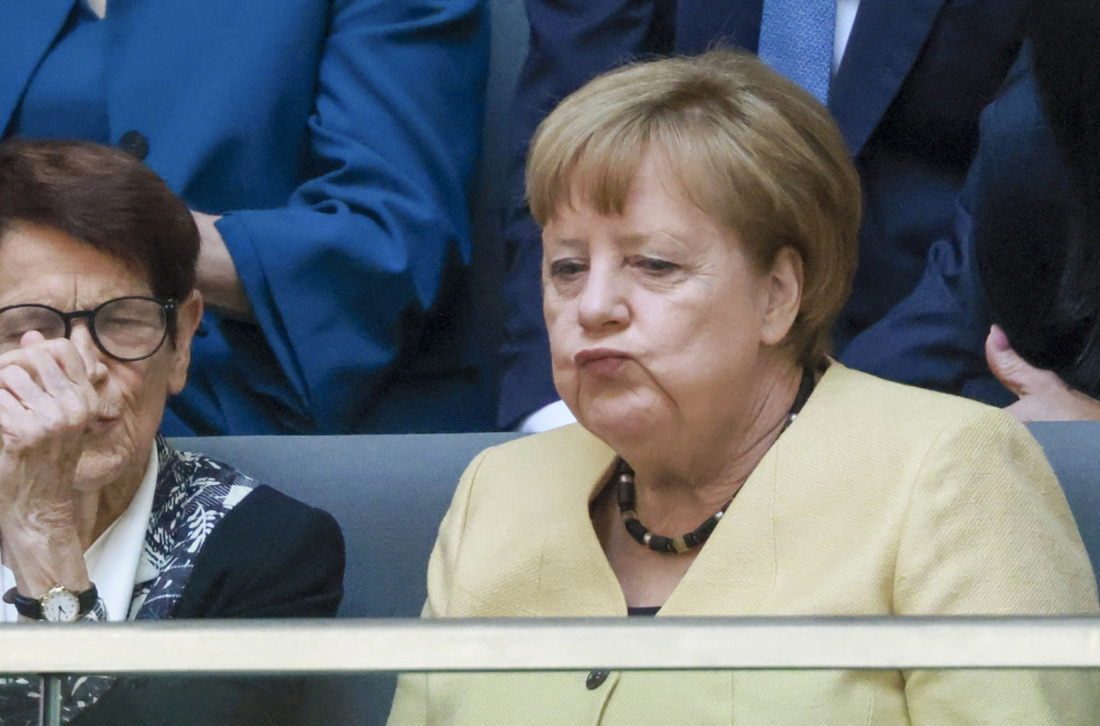 Polovina Skoro polovina Nemaca bira Merkel u odnosu na Merca - B92