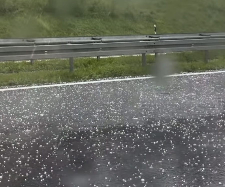 Nevreme paralisalo saobraćaj; Haos na auto–putu, voda preplavila kolovoz FOTO/VIDEO