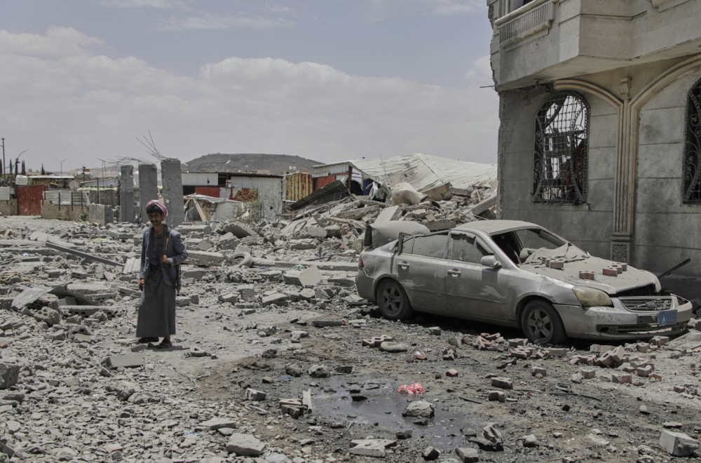 Izrael "udara"; Onesposobljen glavni aerodrom u Sani