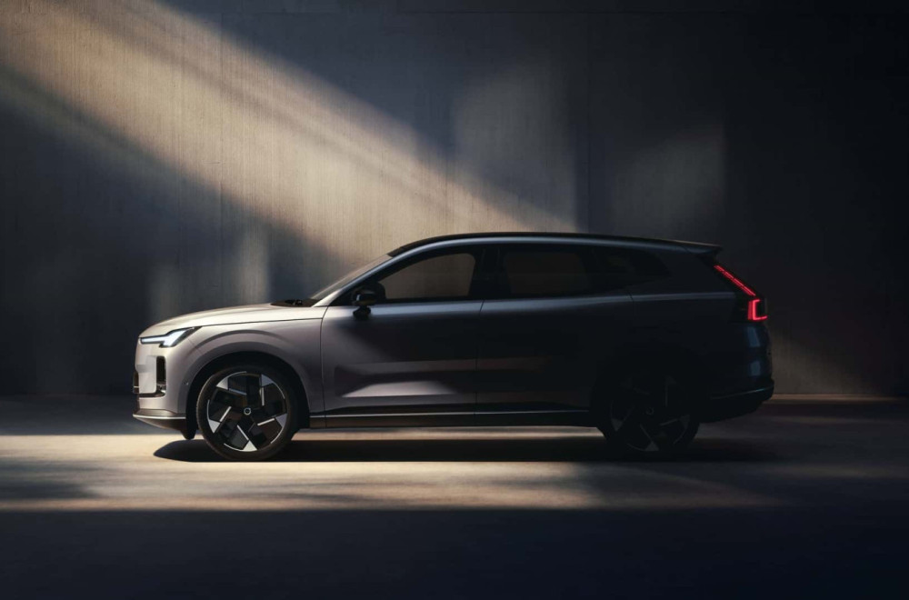 Zaboravite stari Volvo XC70: Novi nosi poznato ime, ali krije veliko iznenađenje FOTO