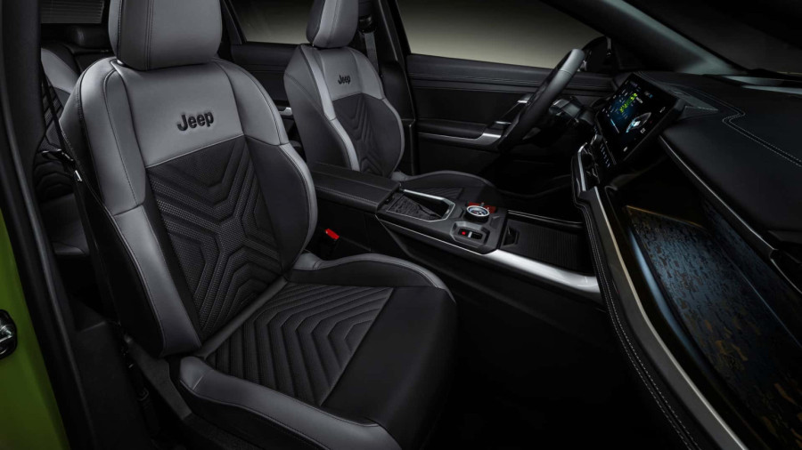 Jeep Compass za 2026. je stigao – novi izgled, 375 KS i električni domet od 650 km! FOTO