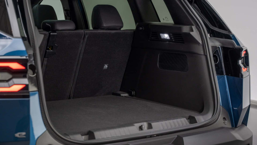 Jeep Compass za 2026. je stigao – novi izgled, 375 KS i električni domet od 650 km! FOTO