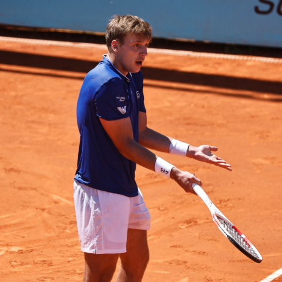 Debakl Međedovića u Rimu