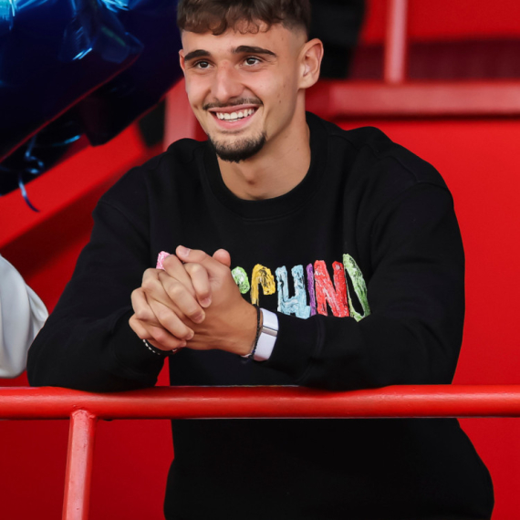 B92.sport sa Srbinom koji "teroriše" po Engleskoj VIDEO