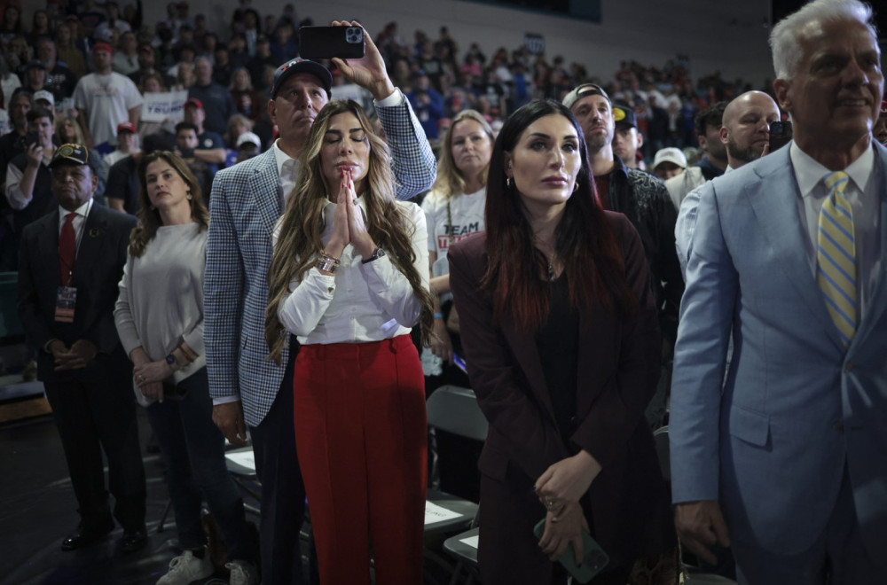 Kad Tramp bira radnike: Rijaliti zvezdu zaposlio u muzeju o holokaustu