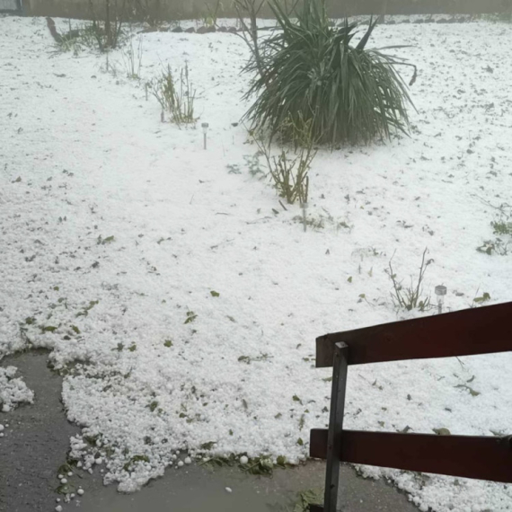 Snažna oluja se sručila na Srbiju – sve se zabelelo FOTO