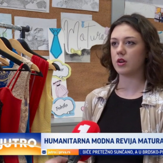 Humanitarna modna revija maturanata u Nišu VIDEO