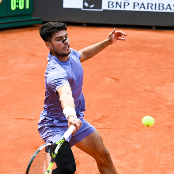 Alkaras razbio Lajovića i najavio napad na titulu u Rimu