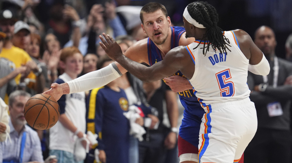 Šta je potrebno da sviraju faul nad Jokićem? VIDEO