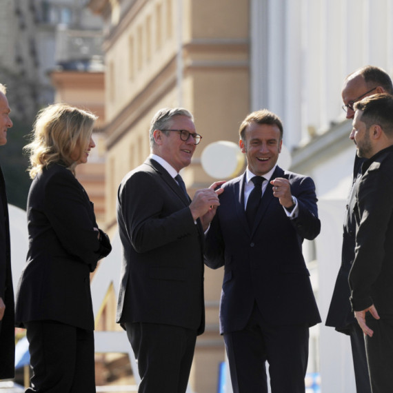 Otvoren poziv: Putine, ovo mora da stane! Do tada povećavamo pritisak