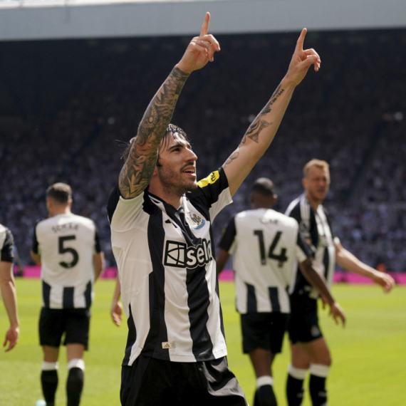 Njukasl dobio najvažniju bitku za Ligu šampiona VIDEO