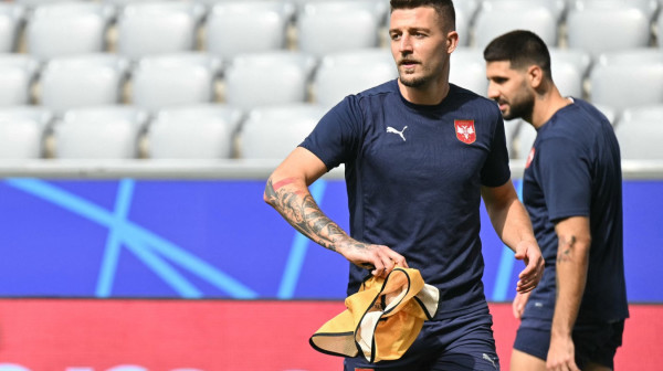 Gol Mitrovića, asistencija Sergeja – Al Hilal ne odustaje od titule VIDEO