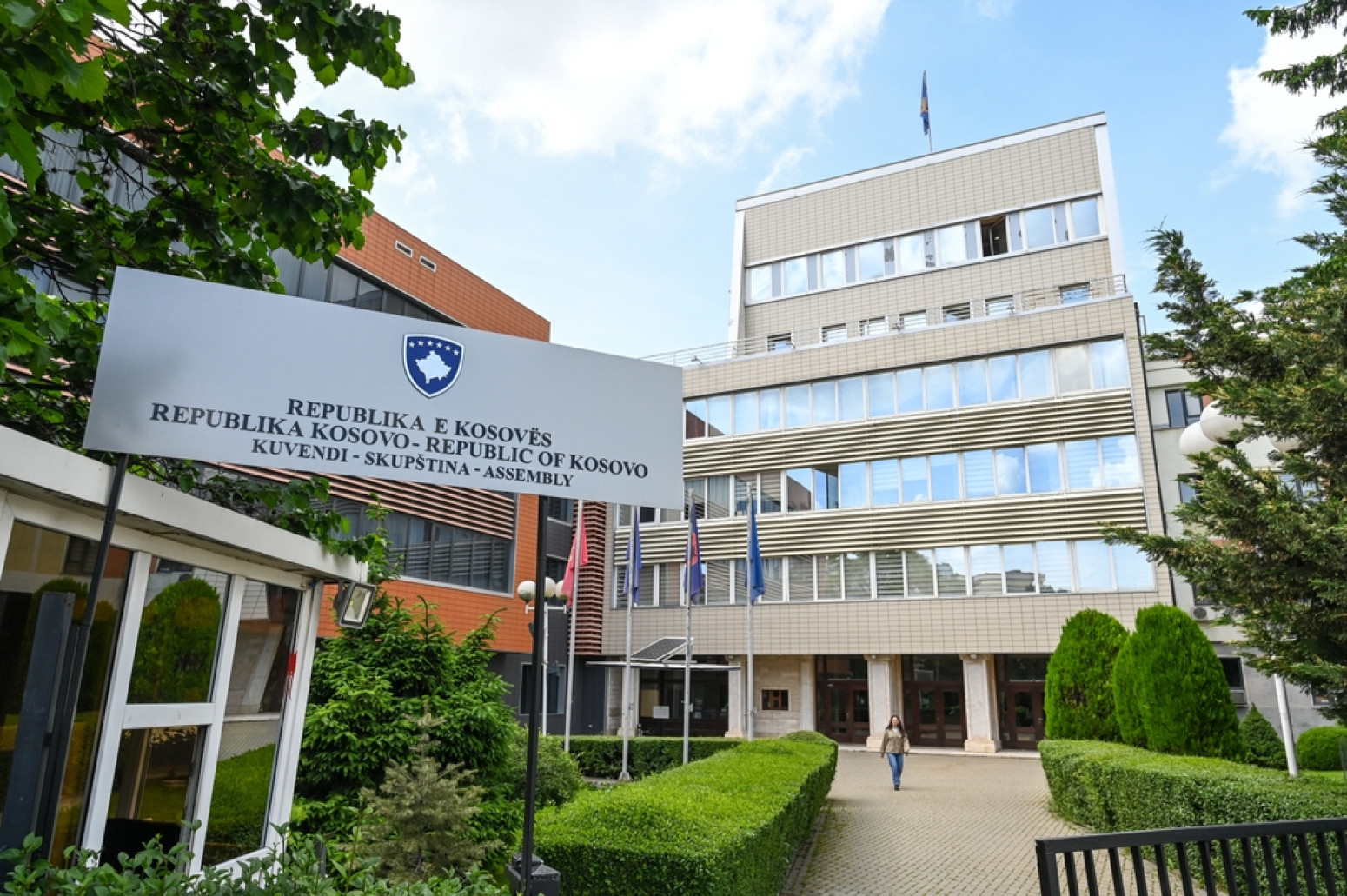 Skupština u Prištini usvojila deklaraciju o presudi bivšim vođama OVK