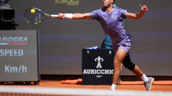 Alkaras uz dosta problema eliminisao Hačanova