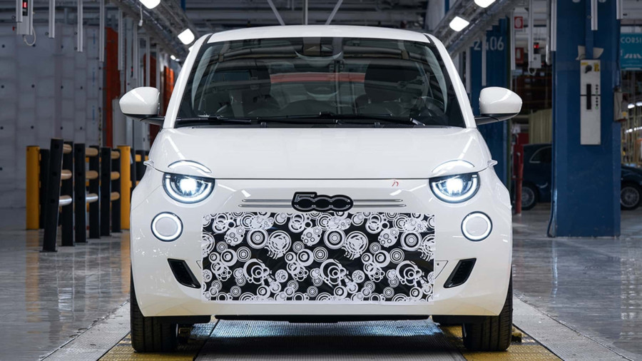 U rikverc! Fiat 500 ponovo dobija benzinski motor – struja se nije isplatila FOTO