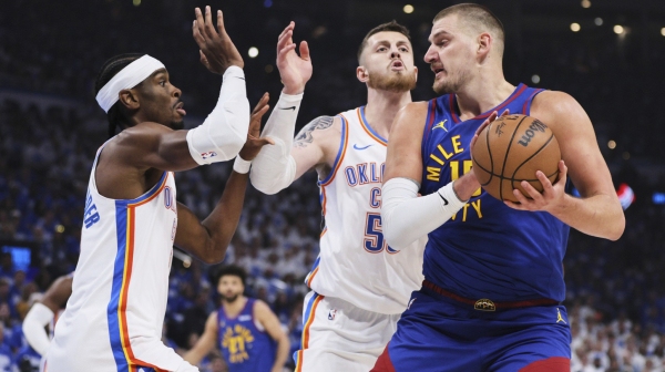 Jokić "brutalan", ali uzalud: 44 poena, 15 skokova i poraz u Oklahomi!