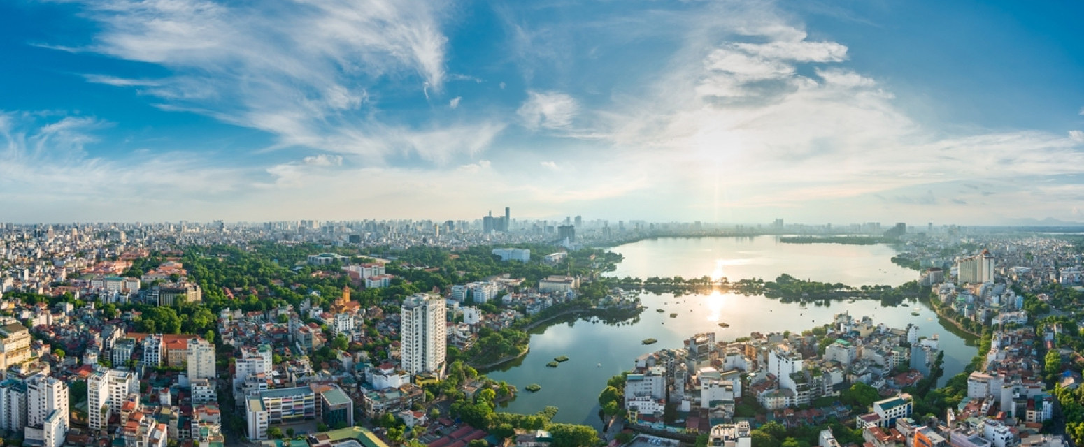 Otišli na put, pa se iznenadili cenama: Cigarete koštaju evro, a ručak svega dva evra