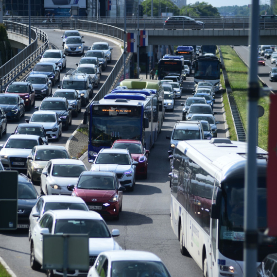 Potpuni kolaps ka Beogradu: Kolone duge više od 10 kilometara VIDEO