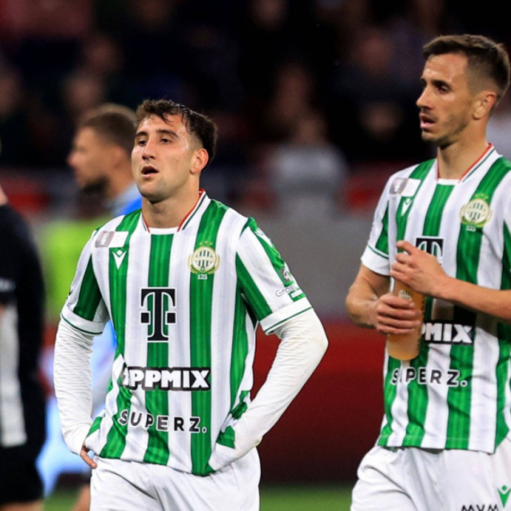 Pešić tragičar na prepunoj Puškaš areni VIDEO