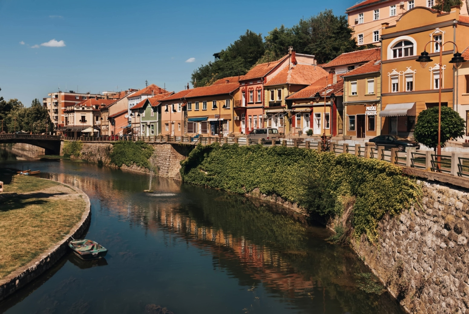 Najlepši grad u Srbiji zovu srpska Bastilja: Sedam mostova su simbol ovog mesta FOTO
