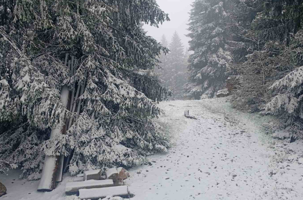 U regionu pao prvi jesenji sneg FOTO