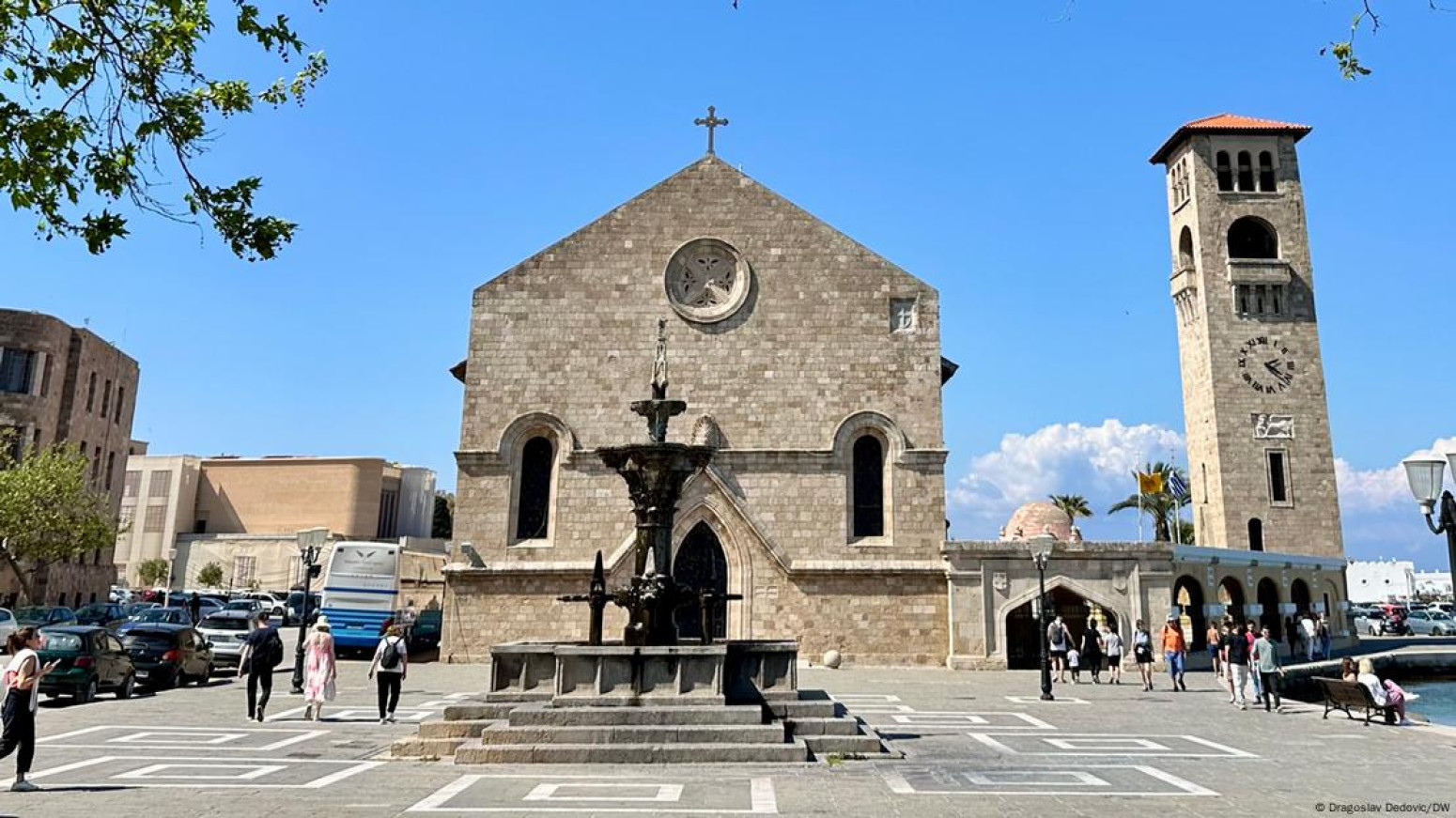 Pravo vreme da posetite raj na zemlji: Ostrvo sa narom u imenu FOTO