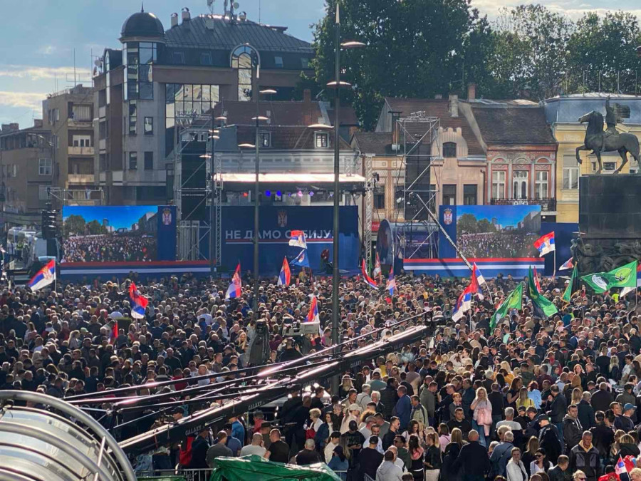 Fijasko na okupljanju blokadera u Nišu; Fotografije iz vazduha otkrile koliko ih je FOTO