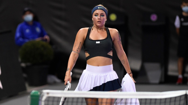 Rumunska teniserka u Zagrebu sluša Partizanovu pesmu: "Rizikujem da me neko udari"