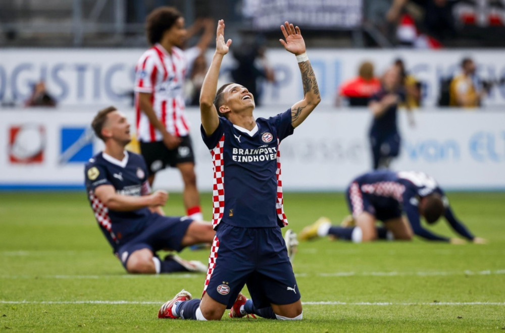 Završeno najluđe prvenstvo u Evropi – tragedija za Ajaks, PSV je šampion!