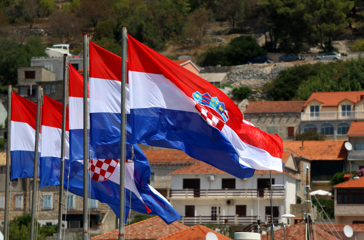 Hrvatska dobila opomenu Brisela; Sat otkucava – imaju dva meseca