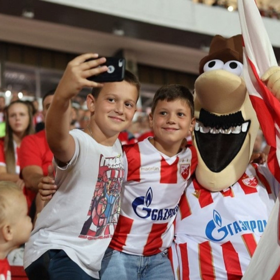 FKCZ: Crveno-bela fan zona na proslavi titule