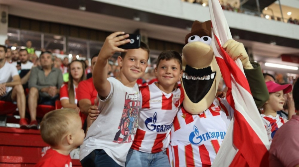 FKCZ: Crveno-bela fan zona na proslavi titule