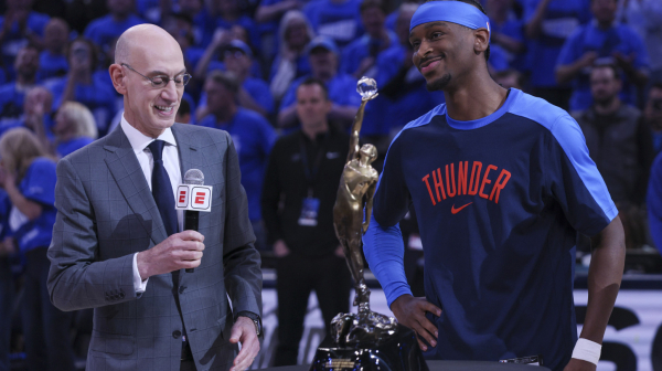 MVP: Šej Gildžes-Aleksander kao Majkl Džordan VIDEO